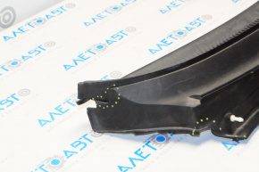 Windscreen wiper grille plastic Hyundai Sonata 15-19 broken crepe crack