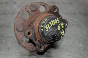 Rear right hub Kia Soul 14-19 rusty