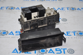 Relay block underhood Jeep Compass 11-11 front left corner