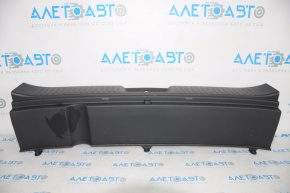 Kia Sorento 10-15 trunk opening trim