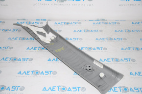 Kia Sorento 10-15 gray upper right front pillar trim