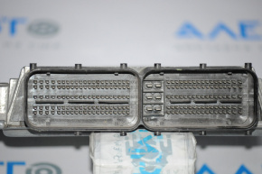Block ECU engine computer VW Passat b8 16-19 USA chip breakage