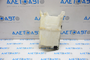 Nissan Rogue 14-16 Type 1 Windshield Washer Reservoir, 3 Motors, with Motors