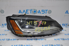 Headlight front right VW Jetta 17-18 USA broken without cover