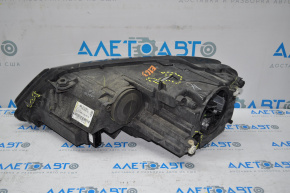 Headlight front right VW Jetta 17-18 USA broken without cover