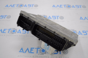 Block ECU engine computer Toyota Prius V 12-14