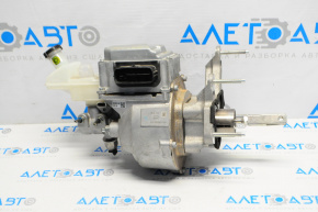 Nissan Leaf 13-14 brake master cylinder with vacuum booster assembly