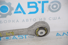 The upper front left control arm of the Audi A4 B8 08-16 has a torn silent block.