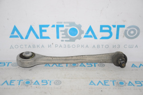 The upper front right control arm of the Audi A4 B8 08-16 has a torn silent block.