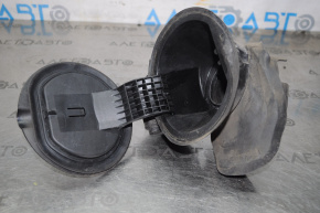Fuel filler flap with housing Ford Fiesta 11-19 5d