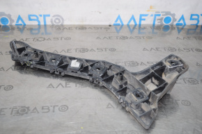 Rear bumper mount right outer Ford Fusion mk5 13-18 1 latch broken