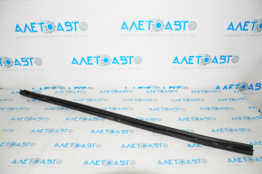 Audi A4 B8 08-16 bonnet seal central