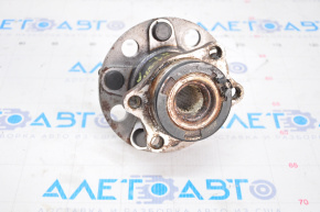 Rear left hub Jeep Compass 11-16 AWD