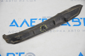 Right wiper grille seal Chevrolet Volt 11-15 break in guide
