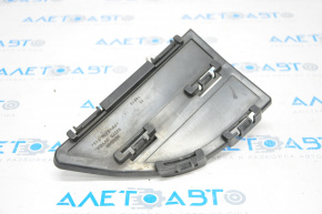 Front bumper plug in the lower grille Nissan Versa Note 13-16 prerest