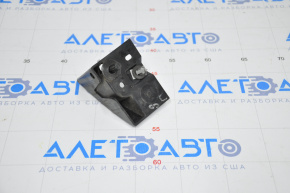 Rear bumper mount under the right light Ford Escape MK3 17-19 rest