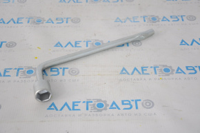 Nissan Rogue 14-20 light wheel spanner