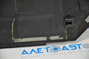 Infiniti QX30 17-19 Trunk Door Spoiler Cracks