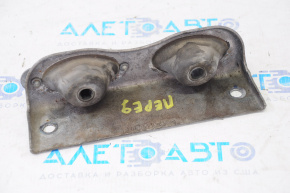 Front muffler bracket Infiniti QX30 17-19