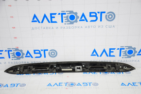 Trunk door molding above number Infiniti QX30 17-18