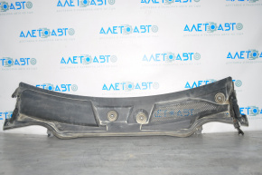 Windscreen wiper grille plastic Infiniti QX30 17-19 cracked, broken mount