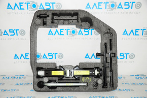 Tool kit set Audi A4 B8 08-16 sedan