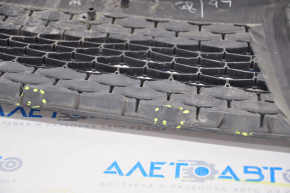 Front bumper grille Toyota Camry v55 15-17 usa SE, dented, broken fasteners