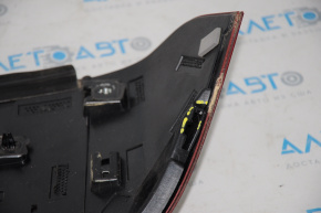 Lincoln MKC 15-19 Trunk Door Spoiler Fastener Breaks