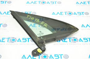 Front right triangle door glass for a VW Tiguan 18-24