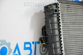 Radiator cooling water VW Tiguan 18-24 broken fastener, bent, cans opened, bottom dented