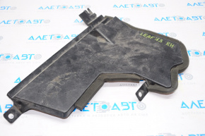 Right radiator deflector for Nissan Leaf 13-17