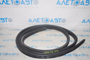 Door seal front right Ford Explorer 11-19