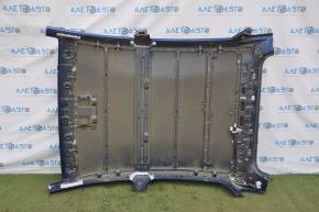 The metal roof of a Toyota Prius 30 10-15 was sawed off.