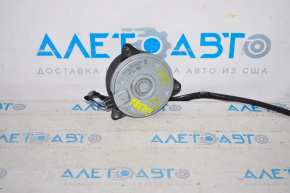 Cooling fan motor right Toyota Prius V 12-17 chip broken