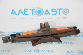 Nissan Pathfinder 13-20 Jack Type 2 Rust
