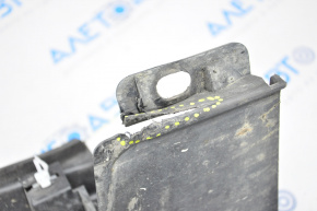 Left threshold Acura MDX 14-16 pre-rest, broken fastening, tears