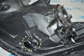 Headlight front right bare Honda CRV 12-14 prerest, broken housing, scratches on glass