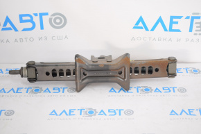 Jack Toyota Camry v40