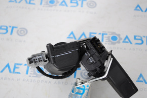 Lincoln MKX 16-18 Power Tailgate Lock