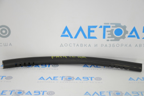 Seal on the rear arch of the right Jeep Patriot 11-17