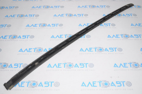 Windshield molding left Kia Sorento 16-20