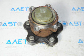 Rear right hub Nissan Altima 19-24 fwd