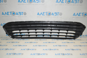 Lower grille of the front bumper Toyota Avalon 13-15 prerest