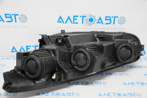 Headlight front right bare Ford Escape MK4 20-22 halogen, broken housing, glass defect, broken fastener