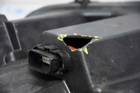 Headlight front right bare Ford Escape MK4 20-22 halogen, broken housing, glass defect, broken fastener