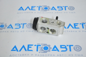 Kia Sorento 16-18 Air Conditioner Heater Valve