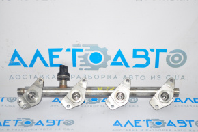 Mercedes CLA 250 14-19 fuel rail with sensor