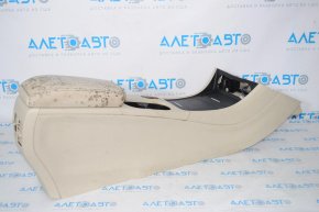 Central console armrest and cup holders Mercedes CLA 14-19 beige leather for dry cleaning