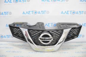 Radiator grill grill Nissan Rogue 14-15 without a chamber with an emblem, broken fastening