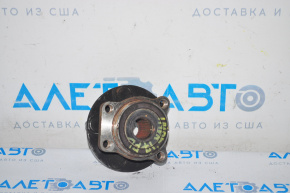 Front left hub Subaru Impreza 17-23 GK